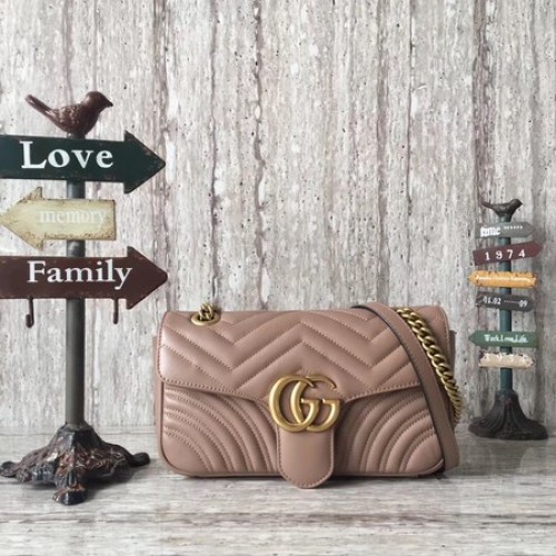 Borsa a tracolla in pelle Gucci GG Marmont Matelasse 443497 Albicocca Borsa a tracolla in pelle Gucci GG Marmont Matelasse 443497 Albicocca