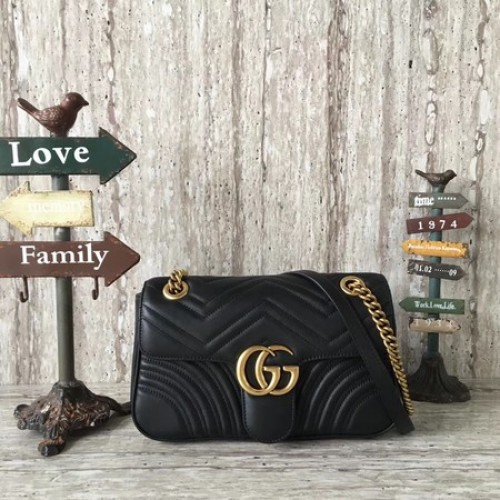 Borsa a tracolla in pelle Gucci GG Marmont Matelasse 443497 nera