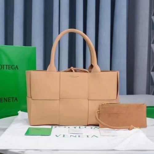 Bottega Veneta ARCO TOTE 609175 Nudo
