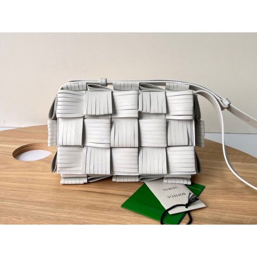 Bottega Veneta CASSETTA A018101 MIRTH WASHED