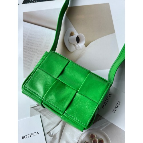 Bottega Veneta Candy Cassette A666688 Verde elettroottica