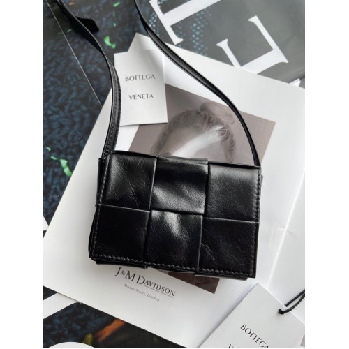 Bottega Veneta Candy Cassette A666688 nero