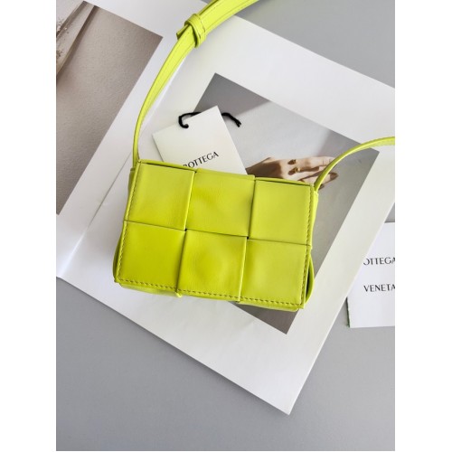 Bottega Veneta Candy Cassette A666688 limone