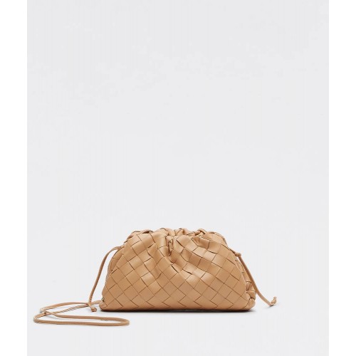 Bottega Veneta MINI POUCH 585852 Mandorla
