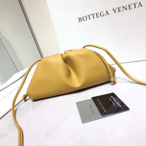 Bottega Veneta Borsa a Spalla morbida in nappa di agnello 98057 gialla