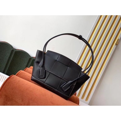 Borsa con manico superiore Arco in pelle intrecciata originale Bottega Veneta 70013 nera