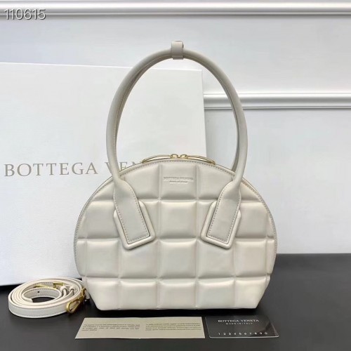 Borsa a conchiglia quadrata in pelle intrecciata originale Bottega Veneta BV67130 bianca