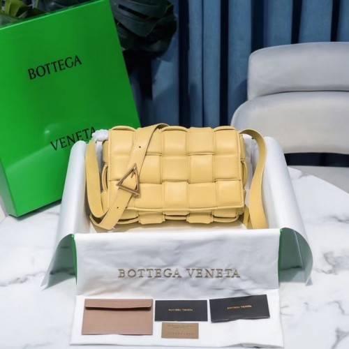 Bottega Veneta BORSA A CASSETTA IMBOTTITA 591970 GIALLA