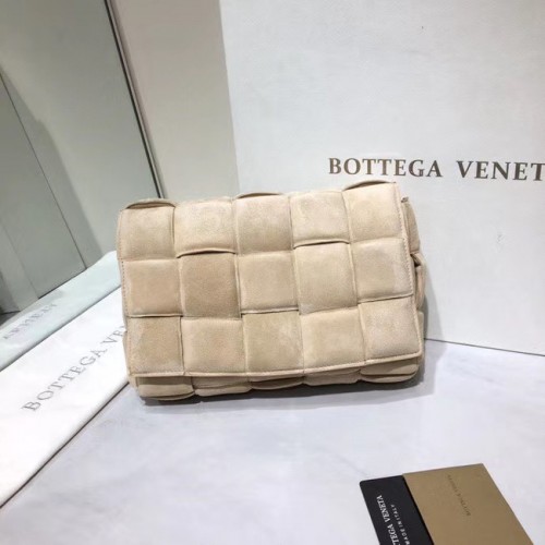 Bottega Veneta BORSA CASSETTA IMBOTTITA camoscio 591970 Gesso