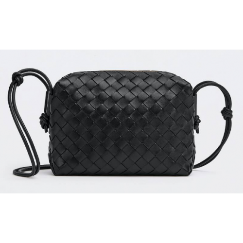 Bottega Veneta Borsa a tracolla piccola in pelle intrecciata 680255 Nera