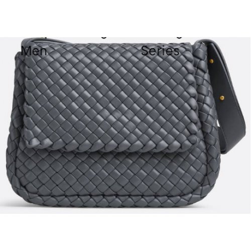 Bottega Veneta Borsa piccola a tracolla imbottita in pelle intreccio 709418 Thunder