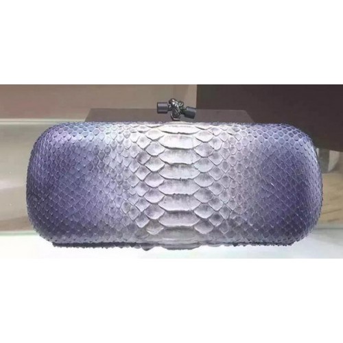 Pochette con nodo in pelle di serpente Bottega Veneta 8651C