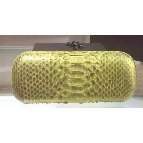 Pochette con nodo in pelle di serpente Bottega Veneta 8651F