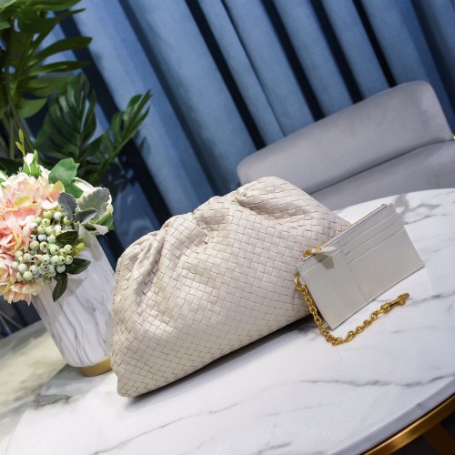 Bottega Veneta Pochette Weave 585853 Bianco