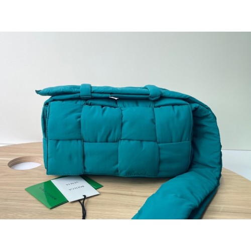 Bottega Veneta borsa a spalla in nylon 591977 blu