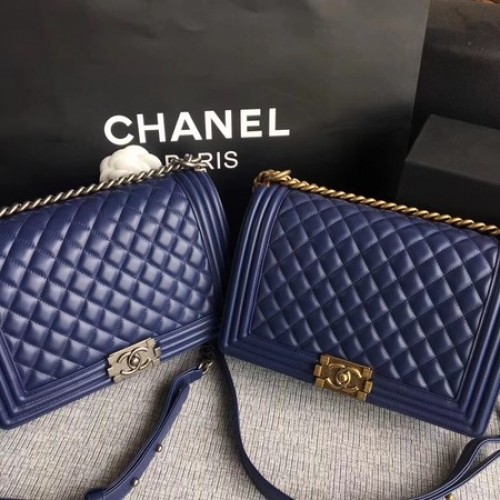 Boy Chanel Flap Borse in pelle di montone originale A67088 blu