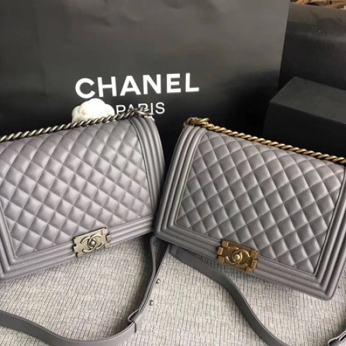 Boy Chanel Flap Borse in pelle di montone originale A67088 grigio