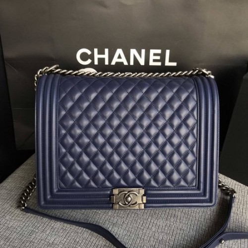 Boy Chanel Borsa a tracolla con patta Blu Pelle di montone originale A67087 Argento