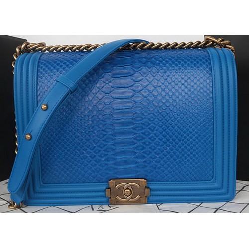 Boy Chanel Borsa a tracolla con patta in pelle di pitone blu A67087 oro