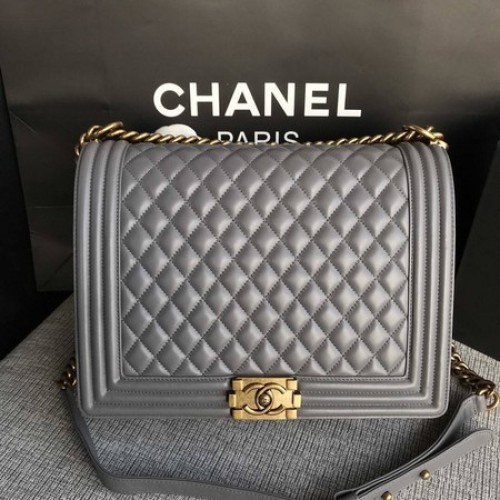 Boy Chanel Borsa a tracolla con patta grigia Pelle di montone originale A67087 Oro
