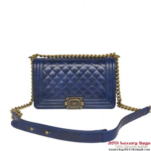 Boy Chanel Borsa a tracolla con patta in pelle iridescente A67086 blu