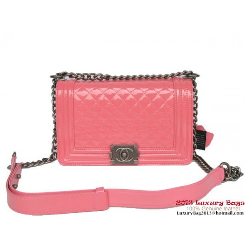Boy Chanel Borsa a tracolla con patta Pelle iridescente A67086 Pesca