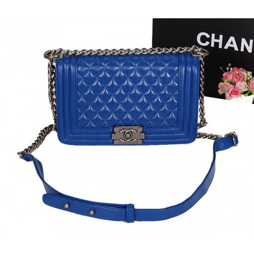 Boy Chanel Borsa a tracolla con patta originale in pelle di montone A67086 blu