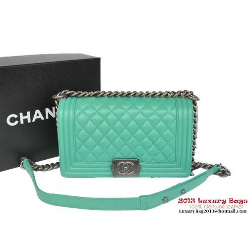 Boy Chanel Borsa a tracolla con patta Pelle di montone originale A67086 Verde chiaro