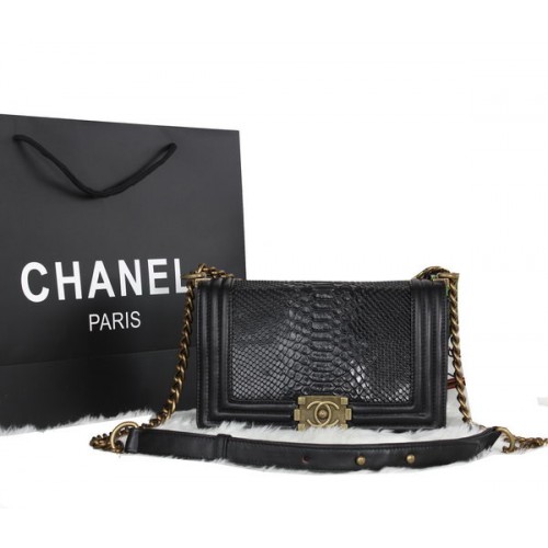 Boy Chanel Borsa a tracolla con patta in pelle di vene di pitone A25030 nera