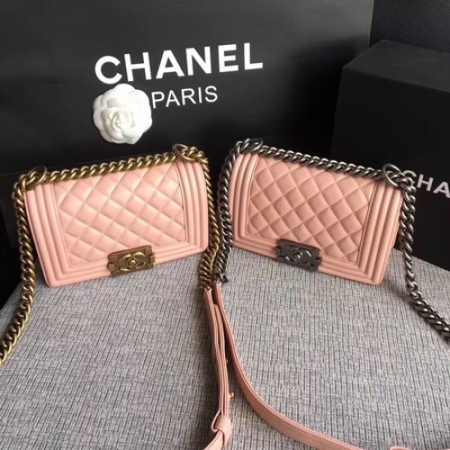 Boy Chanel Borsa a tracolla con patta Pelle di montone A67085 Rosa