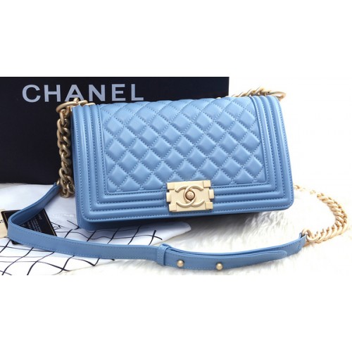Boy Chanel Borsa a tracolla con patta in pelle di montone blu cielo A67086 oro