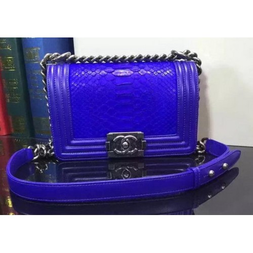 Boy Chanel Borsa a tracolla con patta in pelle di serpente A67085 blu
