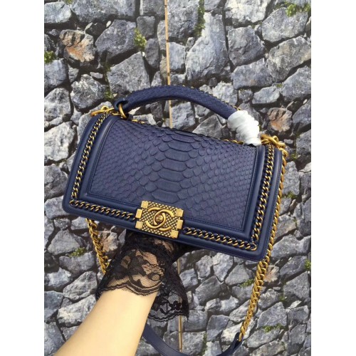 Boy Chanel Flap Shoulder Bag originale in pelle Snake 67086 blu scuro