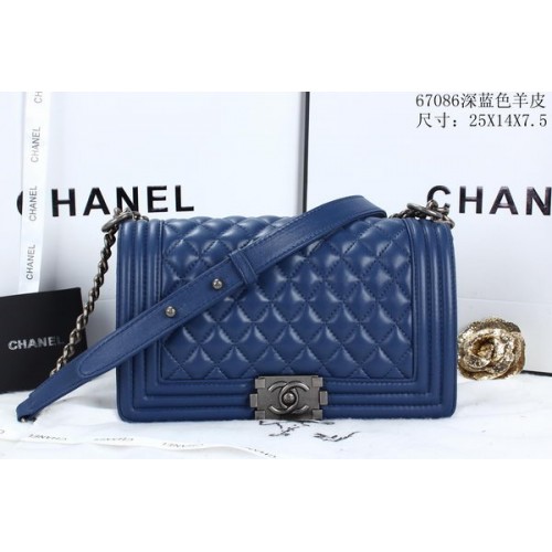 Boy Chanel Borse a spalla con patta in pelle di montone A67086 blu