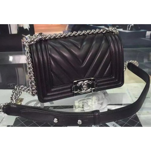 Boy Chanel mini borsa con patta originale Chevron in pelle nabuk A5707 nera