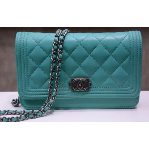 Boy Chanel mini Flap Borse in pelle di montone A33815 SkyBlue