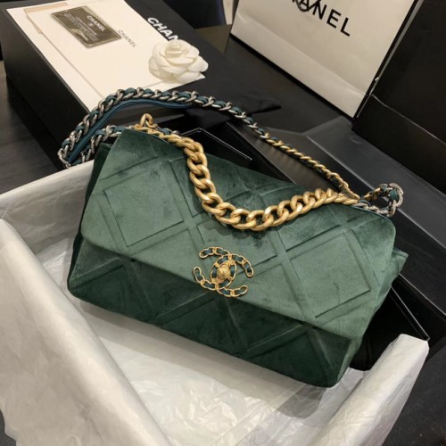 Borsa con patta CHANEL 19 AS1160 verde