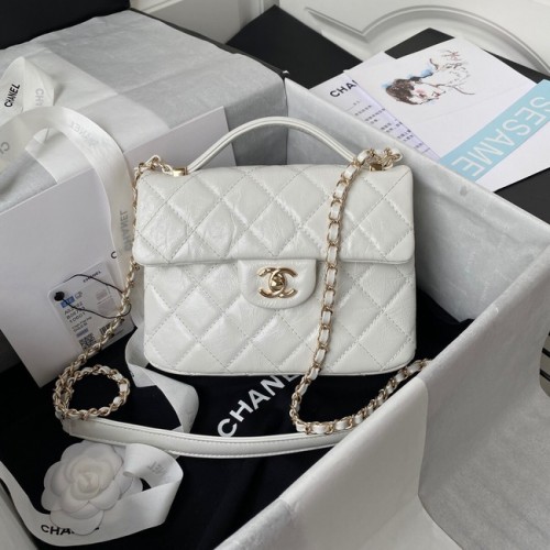 CHANEL Borsa a Spalla con Patta in Pelle di Vitello AS2892 bianca