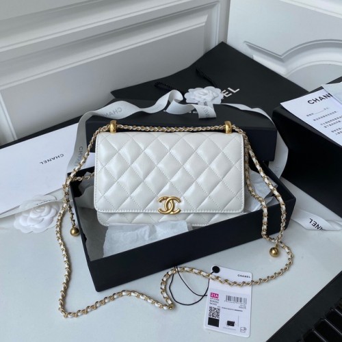 Borsa a tracolla con patta in pelle di agnello CHANEL AP2289 bianca