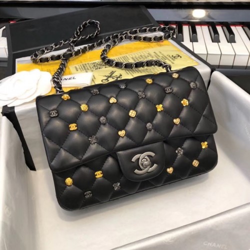 Borsa classica CHANEL Pelle di agnello Metallo finitura rutenio argentato A01116 Nero