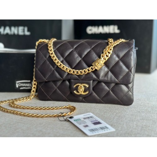 BORSA CHANEL CON PATTA Pelle di agnello in metallo dorato AS3393 nero