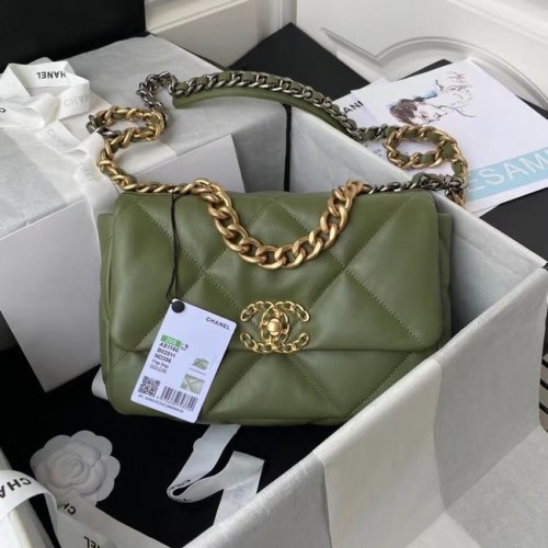 CHANEL Borsa con patta 19 in pelle di agnello AS1160 AS1161 verde
