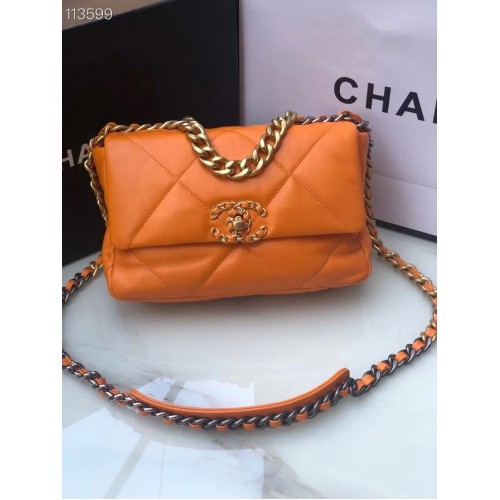 Borsa CHANEL in pelle di agnello 19 con patta AS1160 arancione