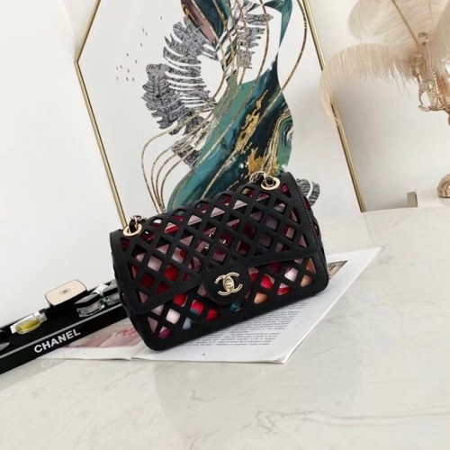 Mini borsa CHANEL con patta AS2370 nera