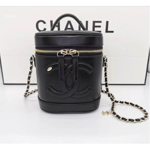 CHANEL beauty case in metallo dorato AS1336 nero