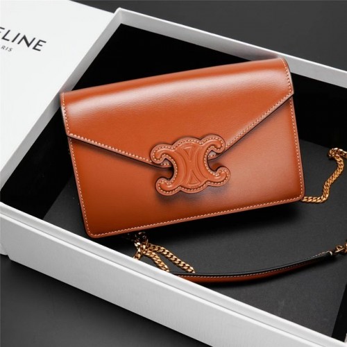 Celine TEEN CHAIN BESACE TRIOMPHE IN VITELLO LUCIDO 10J733 TAN