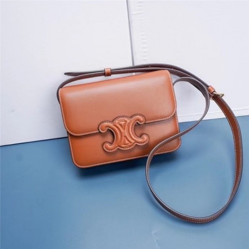 Celine TEEN CLASSIC BAG IN BOX VITELLO 199233 TAN