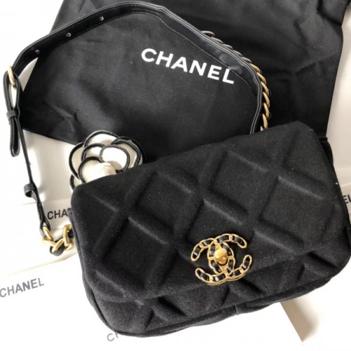Chanel 19 Bodypack AS1163 nero