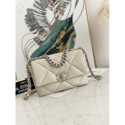 Borsa con patta Chanel 19 AS1160 AS1161 AS1162 Hardware argento bianco sporco