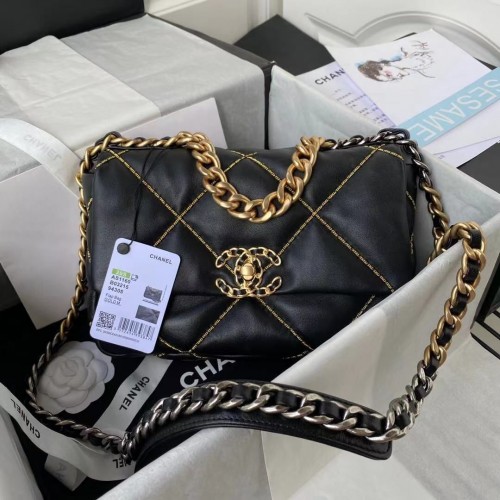 Borsa con patta Chanel 19 AS1160A nera